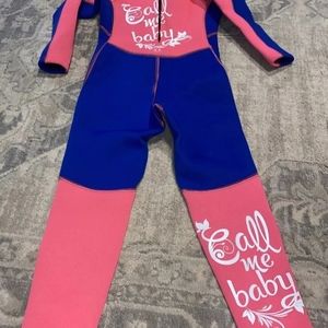 Slinx Girls Size M Thermal Flex Neoprene Wetsuit Find & Sline Blue & Pink Floral
